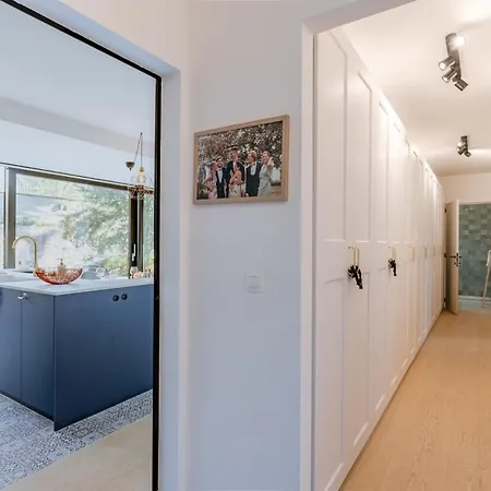Huswell - Luxurious Near The City-centre Of شقة
