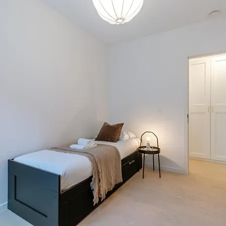 Huswell - Luxurious Near The City-centre Of Apartment