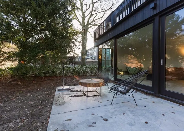 아파트 Huswell - Luxurious Near The City-centre Of *