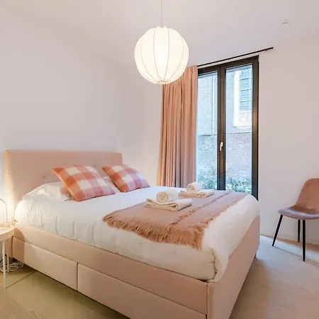 Huswell - Luxurious Near The City-centre Of *